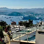 Deniz Manzarali Tas *