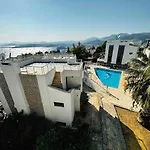 Deniz Manzarali Tas * ボドルム