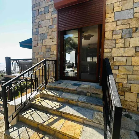 فيلة Deniz Manzarali Tas *