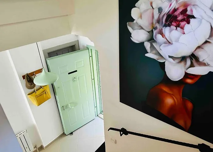 Deniz Manzarali Tas Βίλα