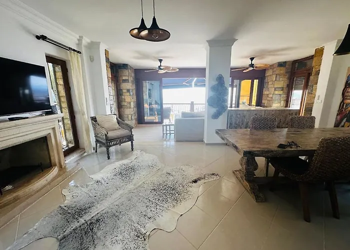 Deniz Manzarali Tas *