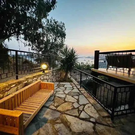 Deniz Manzarali Tas Вилла *